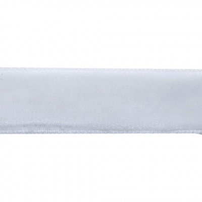 Лента бархатная нейлон, шир.12 мм, (упак. 45,7м), цв.01-белый - купить в Астрахани. Цена: 457.61 руб.