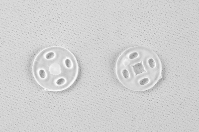 Кнопки пришивные пластиковые 10 мм, блистер 24шт, цв.-прозрачные - купить в Астрахани. Цена: 48.41 руб.
